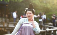 罚球4中1+抢篮板失误 周琦8分7板还没走出阴影